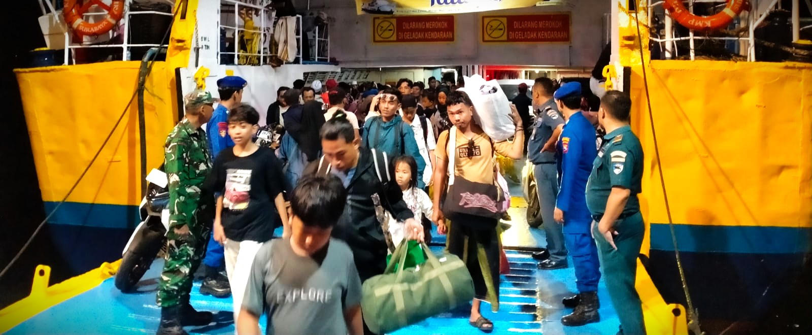 Penyeberangan Sapudi–Jangkar Berjalan Lancar, TNI Perkuat Pengamanan Kedatangan Penumpang
